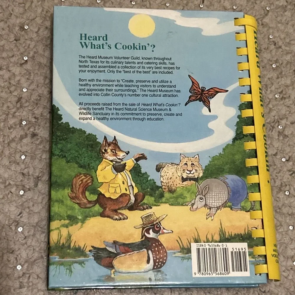 Heard‎ Museum Volunteer Guild McKinney Texas 1997 Cookbook